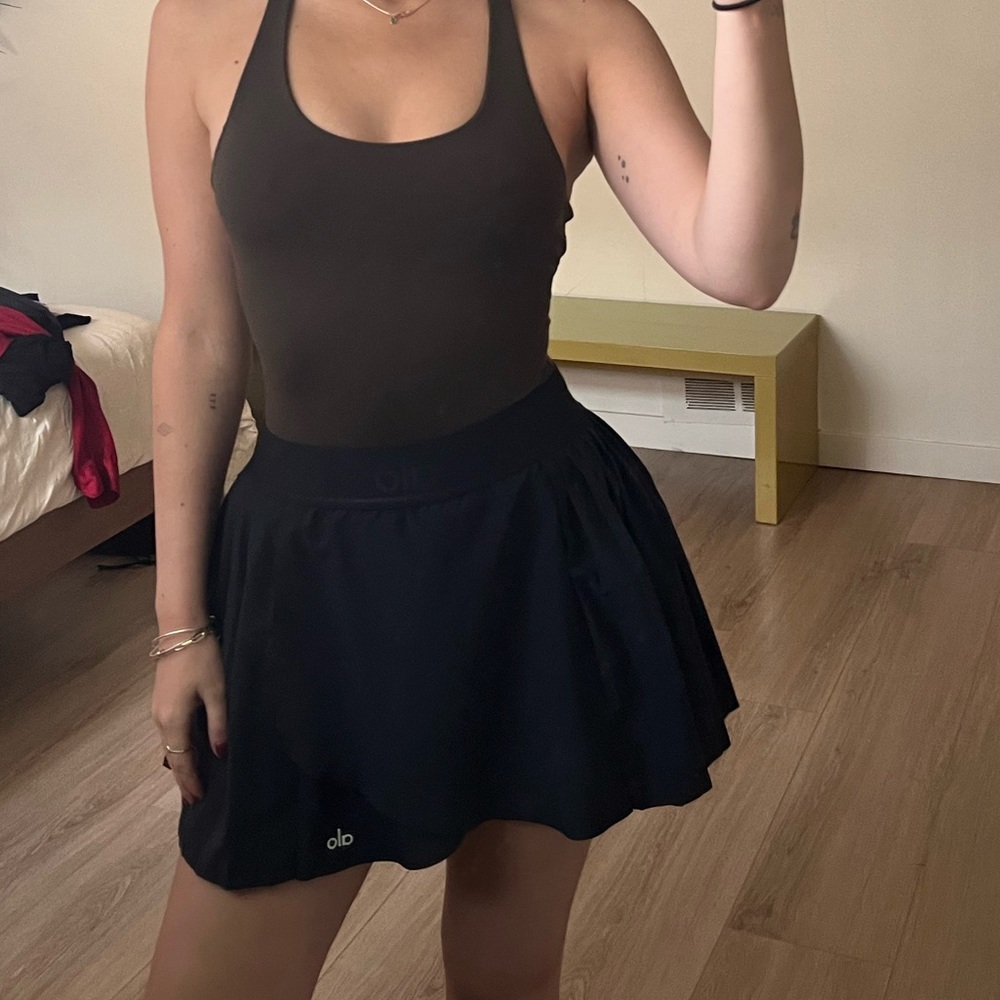ALO YOGA TENNIS SKIRT
